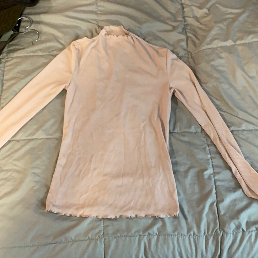 Long sleeve ruffled turtle neck